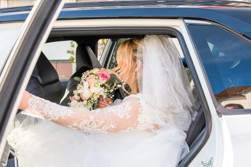 Sécurité, sérénité, ponctualité : les 3 raisons de choisir un transport avec chauffeur pour votre mariage 7 pexels masoodaslami 20678074
