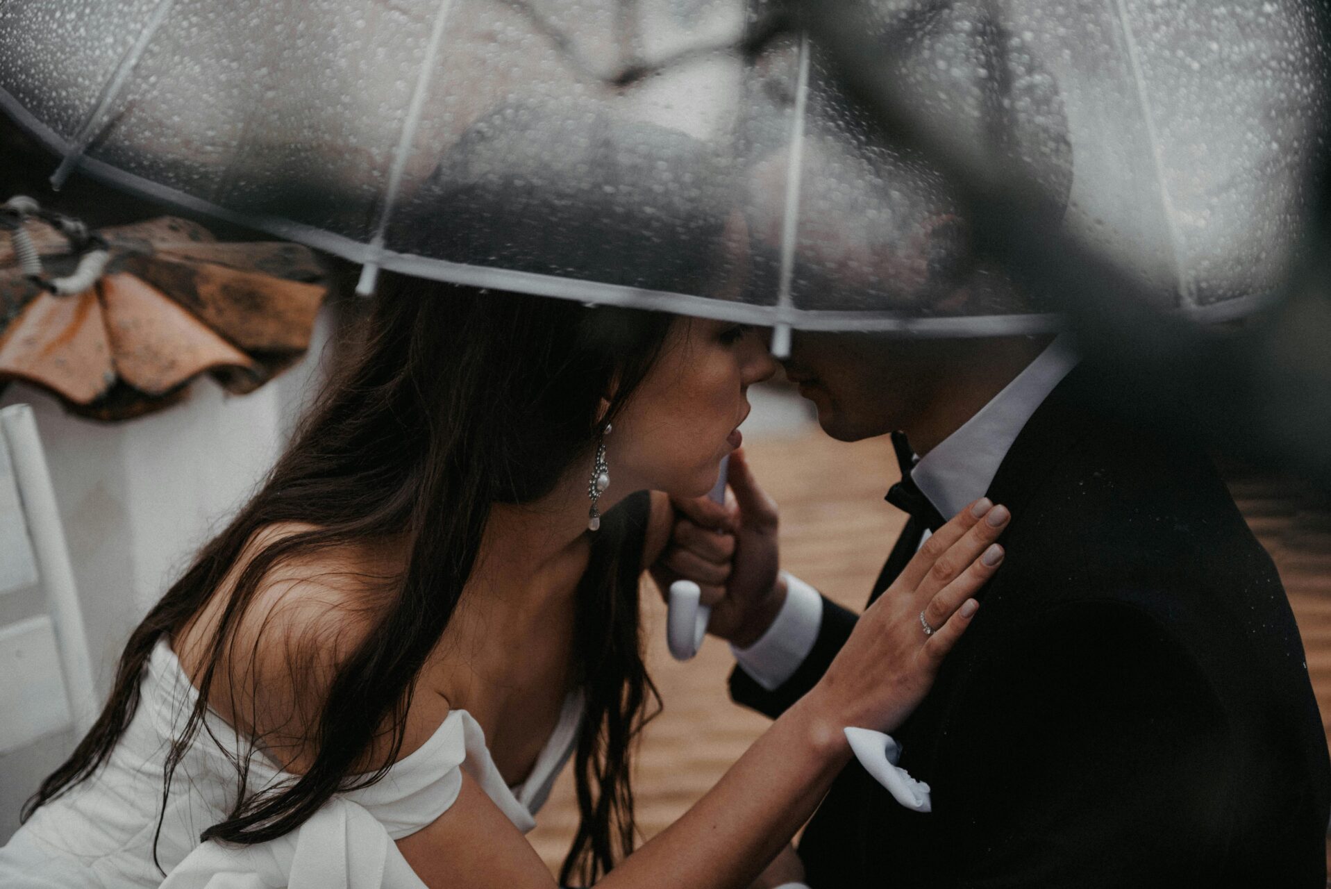 Mariage sous la pluie