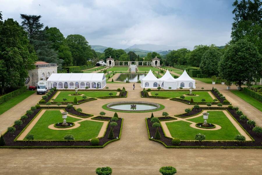 Les "Tendances Mariage" 2026 : couleurs, styles et expériences à ne pas louper 5 Jardins de la Villa Arnaga, Pays Basque
