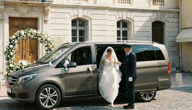 Arrivee minivan mariee Beaulieu 1