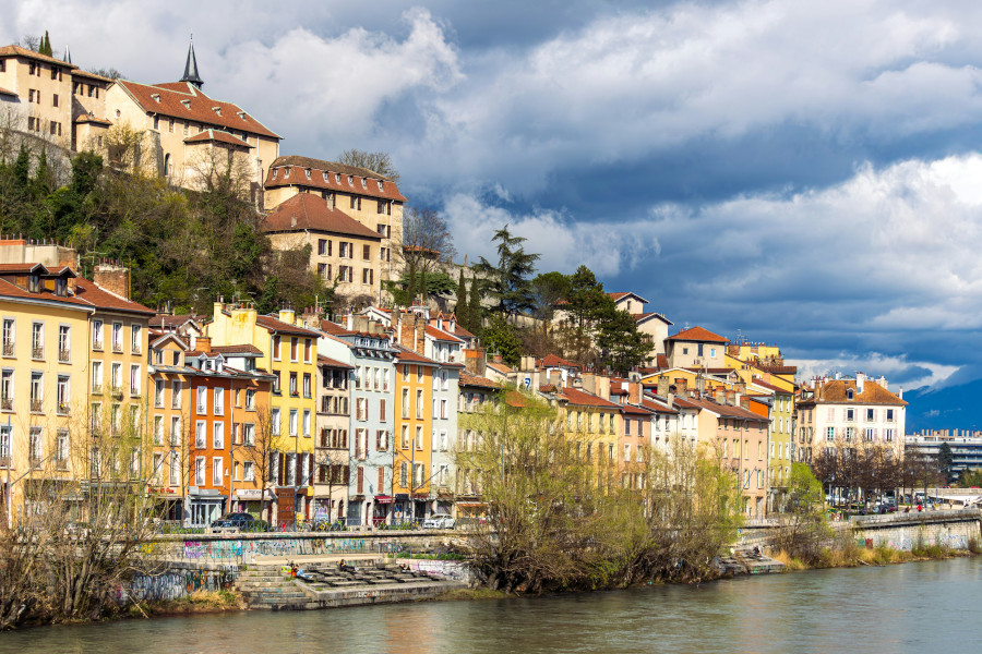 Grenoble riverbanks