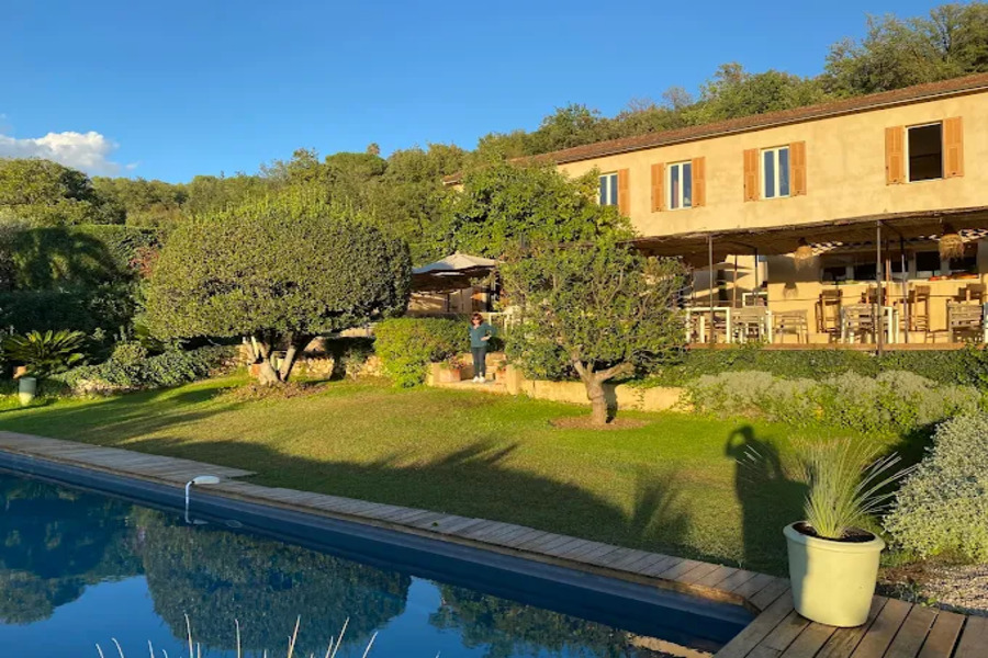 Se dire "Oui" à Saint-Paul-de-Vence : Top 10 des lieux de réception les plus prestigieux de la Côte d'Azur 9 Toile Blanche, Saint-Paul-de-Vence