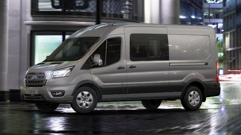 Minibus 19 places 7 Ford-Transit-L4H3.jpeg