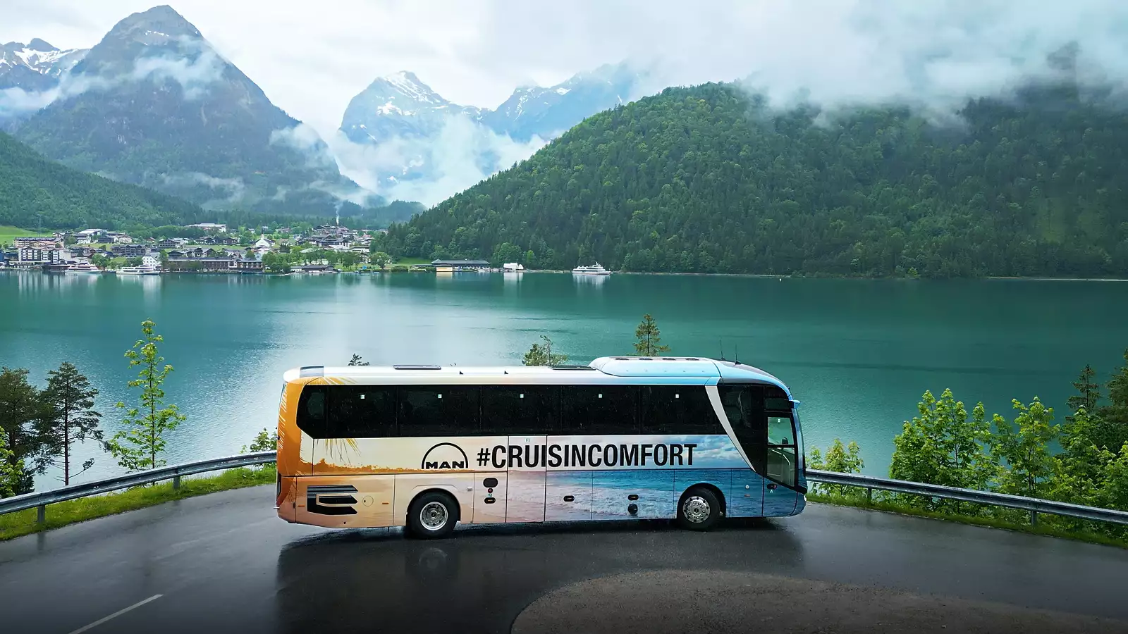Autocars Standard & Grande Longueur 5 Man-Lions-Coach-lac.webp