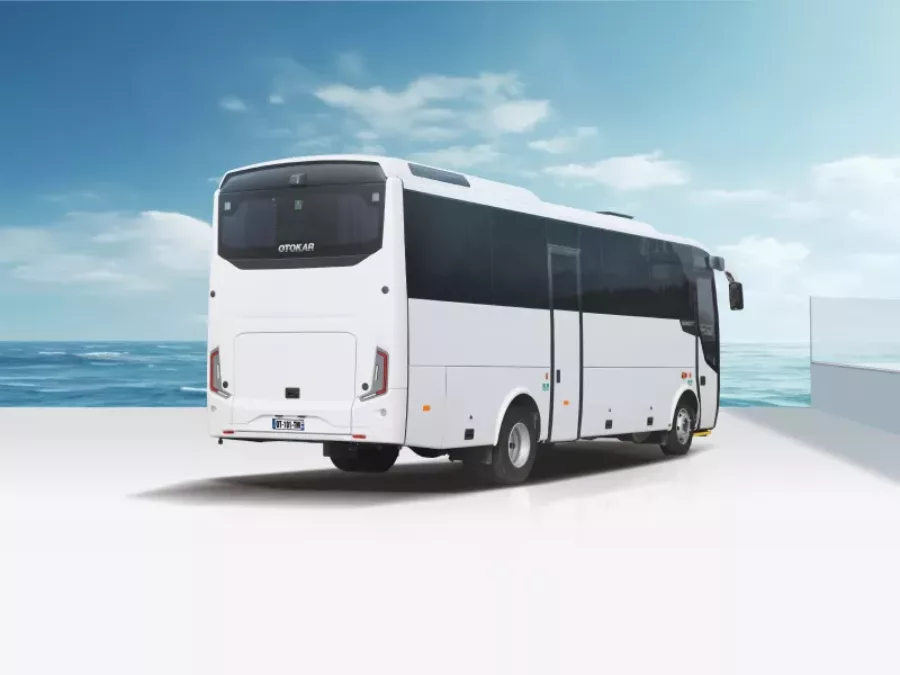 Midibus 25-35 places 6 Otokar-Navigo-T9-arriere.webp