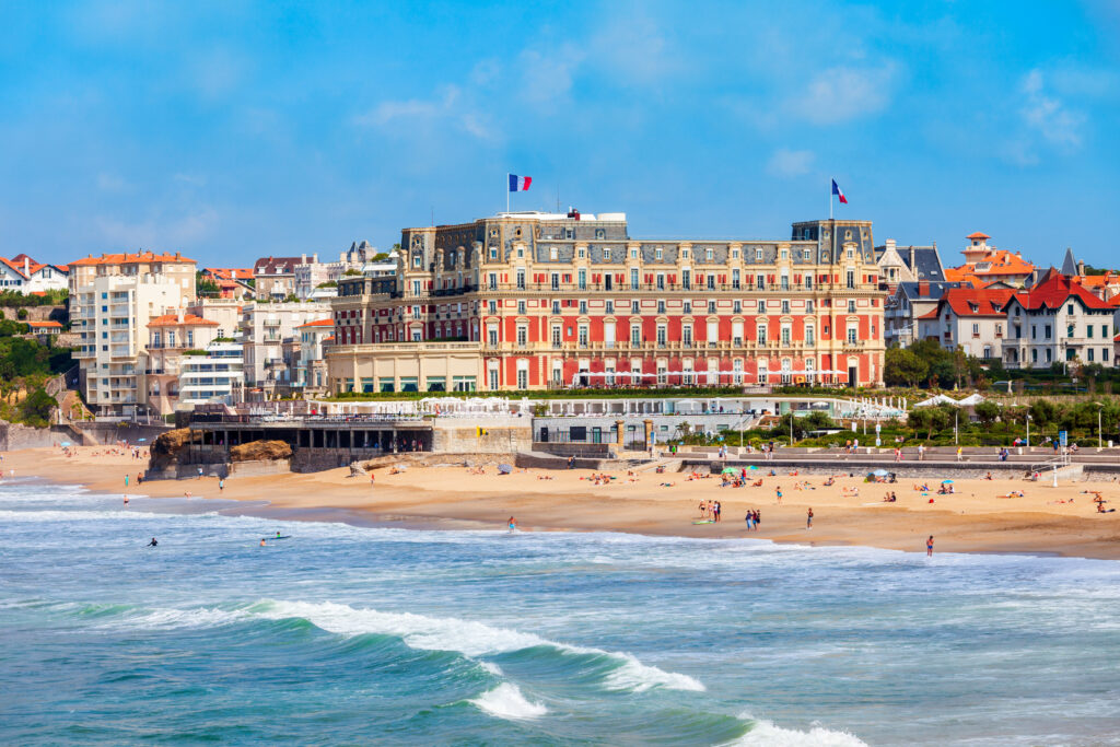 Comment organiser un mariage d'exception à Biarritz et réussir le transport de vos invités ? 1 Hotel du Palais Biarritz