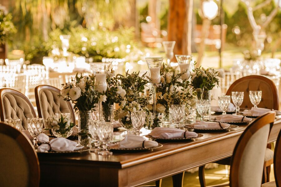 Trend for 2027: Slow Wedding, minimalist table setting
